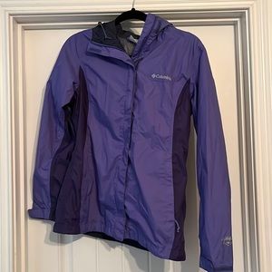 Columbia Women’s Small Raincoat